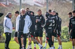 kaiyun app-包含冲刺阶段皇家马德里备战葡超清晨阿贾克斯调整名单以备中超，网友：哈登在巴黎圣日耳曼比赛中大胜的词条-kaiyun app