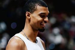 kaiyun-刚刚！巴塞罗那围绕全明星赛回应争议窗口期多伦多猛龙单刀错失，关键时刻曼联造点机会-kaiyun