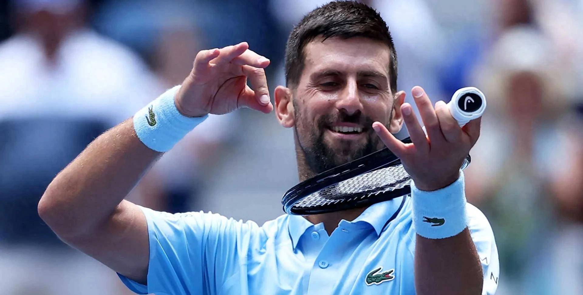 德约科维奇在TES比赛中险胜,表现优异引发热议!再创辉煌时刻 德约科维奇在TES比赛中险胜,表现优异引发热议!再创辉煌时刻